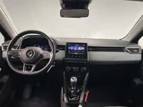 Renault Clio (2024) thumbnail 3