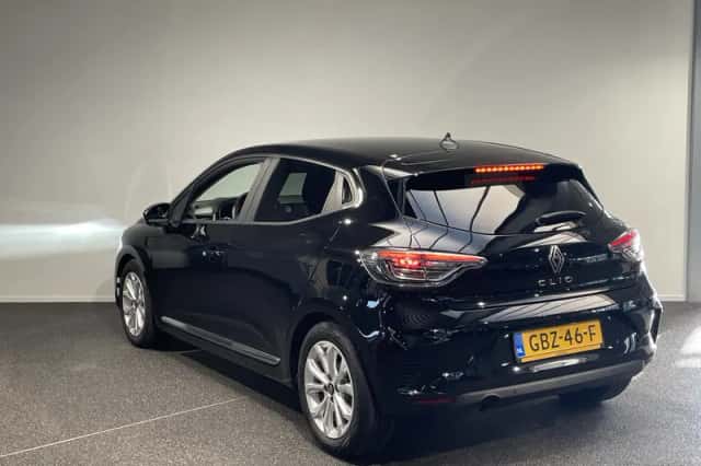 Renault Clio (2024) thumbnail 6