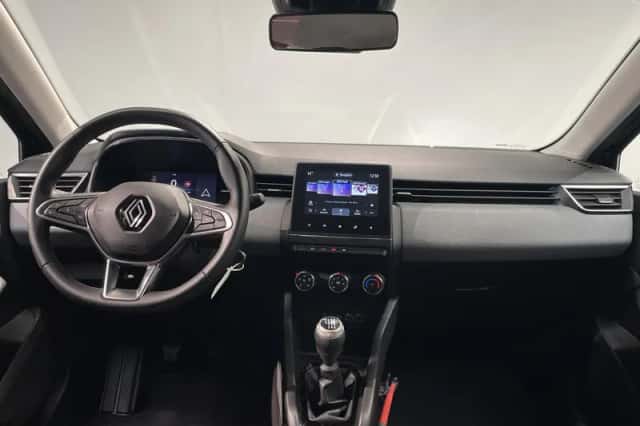 Renault Clio (2024) thumbnail 3