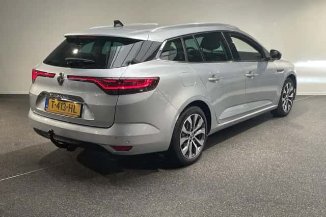 Renault Mégane (2023) thumbnail 2