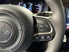 Jeep Renegade (2021) thumbnail 21