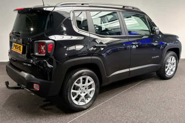 Jeep Renegade (2021) thumbnail 2