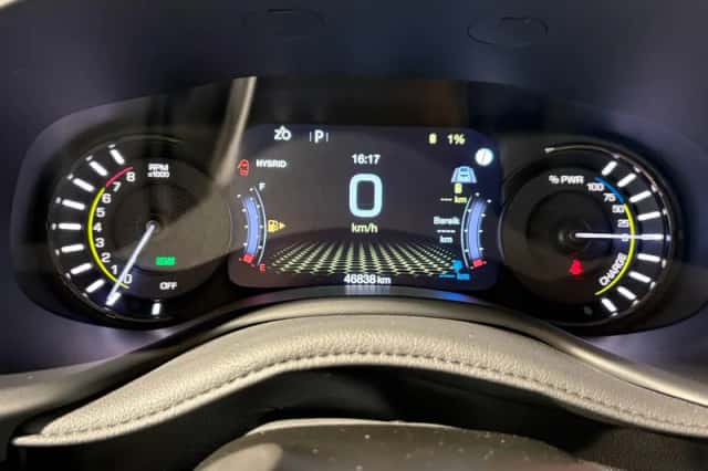 Jeep Renegade (2021) thumbnail 4