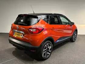 Renault Captur (2017) thumbnail 2