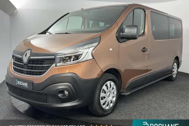 Renault Trafic (2021) thumbnail 1
