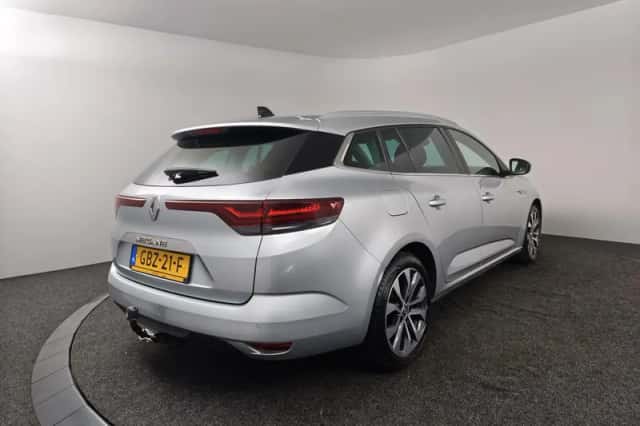 Renault Mégane (2024) thumbnail 2