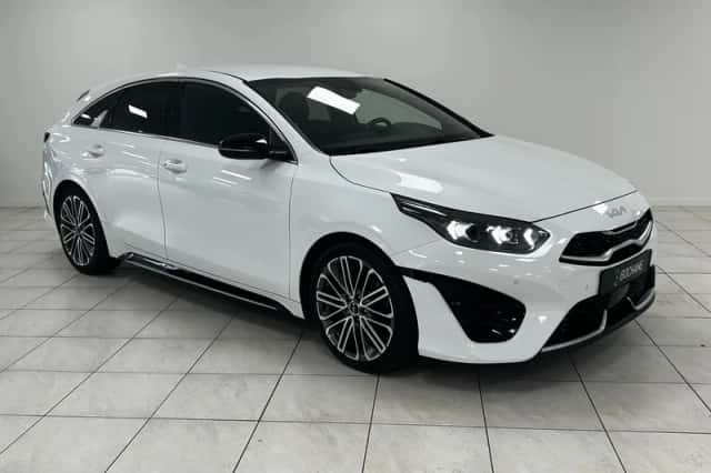 Kia Proceed (2022) thumbnail 5
