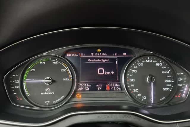 Audi Q5 (2020) thumbnail 3
