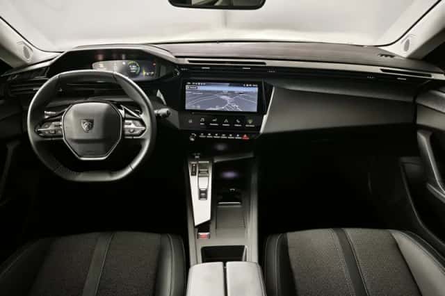 Peugeot 308 (2025) thumbnail 3