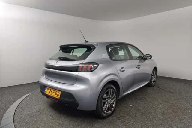 Peugeot 208 (2022) thumbnail 2