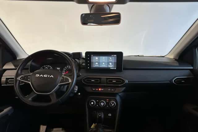 Dacia Sandero Stepway (2024) thumbnail 3