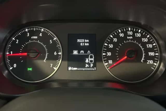 Dacia Sandero Stepway (2024) thumbnail 4