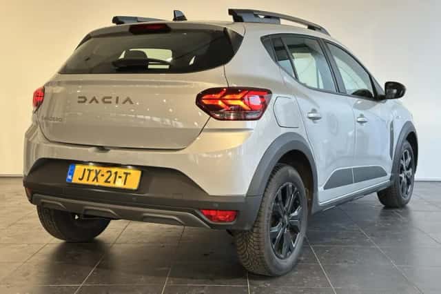 Dacia Sandero Stepway (2024) thumbnail 2
