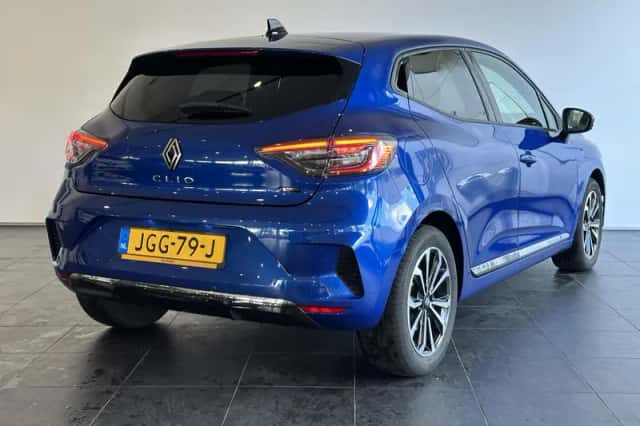 Renault Clio (2025) thumbnail 2