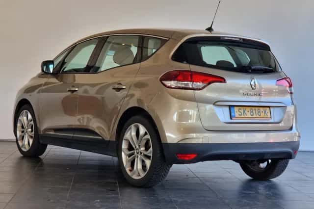 Renault Scénic (2018) thumbnail 6
