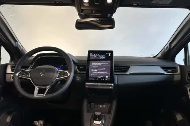 Renault Captur (2026) thumbnail 3