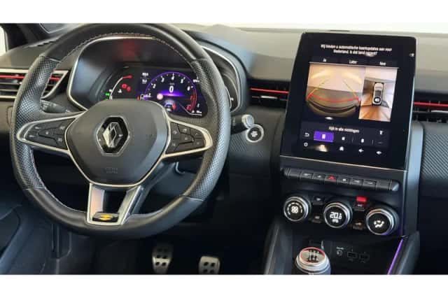 Renault Clio (2021) thumbnail 2