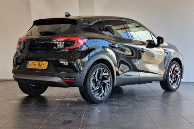 Renault Captur (2025) thumbnail 2
