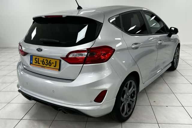 Ford Fiesta (2018) thumbnail 2