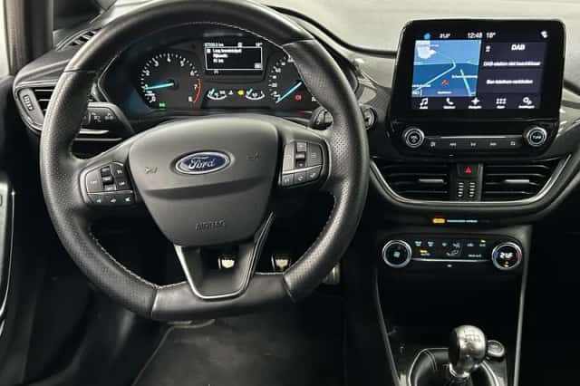 Ford Fiesta (2018) thumbnail 3