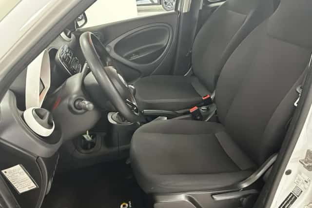 Smart Forfour (2018) thumbnail 6
