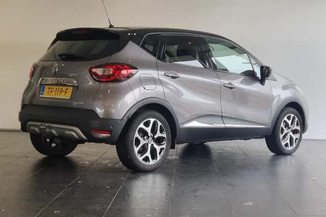 Renault Captur (2018) thumbnail 2