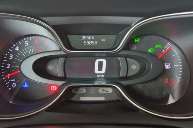 Renault Captur (2018) thumbnail 4