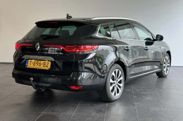 Renault Mégane (2023) thumbnail 2