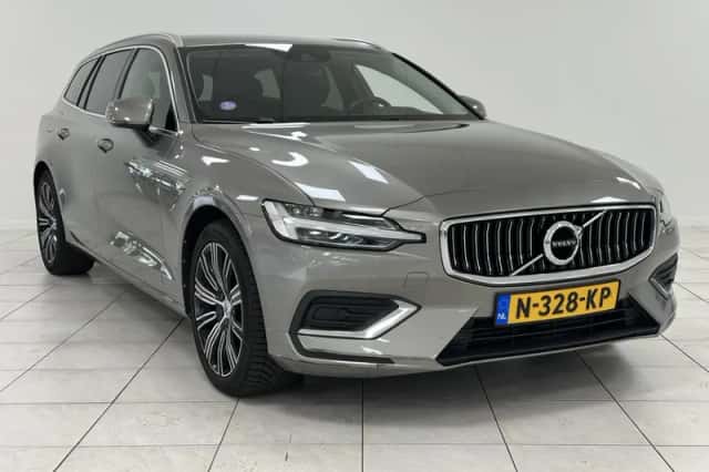 Volvo V60 (2019) thumbnail 5