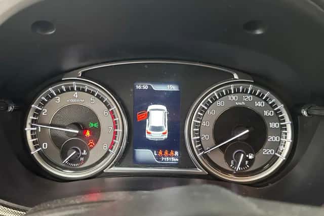 Suzuki Vitara (2022) thumbnail 5