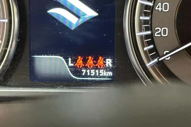 Suzuki Vitara (2022) thumbnail 4