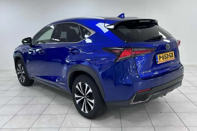 Lexus NX (2018) thumbnail 6
