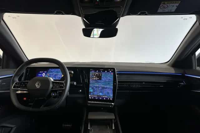 Renault Espace (2025) thumbnail 3