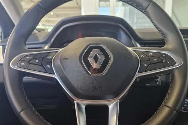 Renault Captur (2021) thumbnail 4