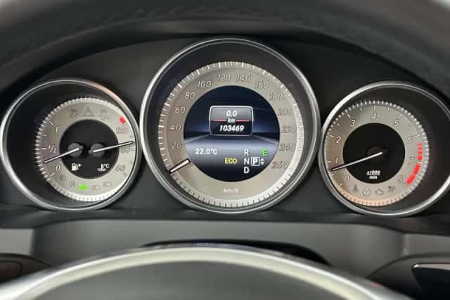 Mercedes-Benz E-Klasse (2016) thumbnail 4
