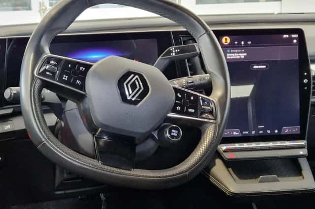 Renault Mégane E-Tech (2023) thumbnail 3
