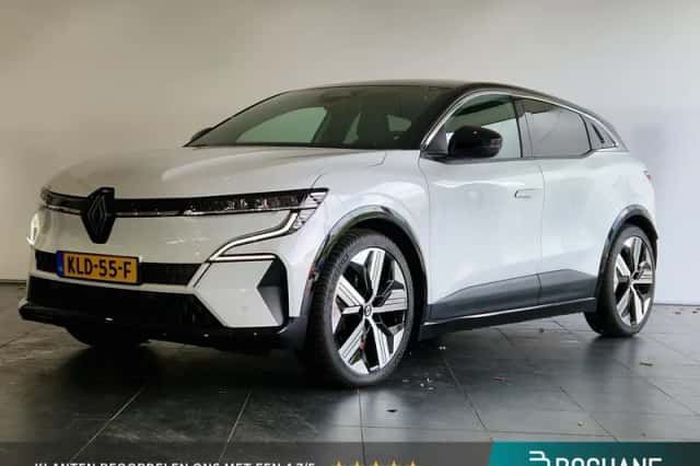 Renault Mégane E-Tech (2023) thumbnail 1