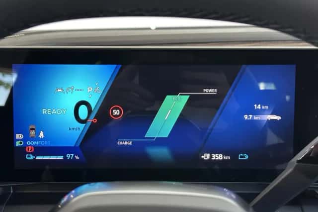Renault Mégane E-Tech (2026) thumbnail 4