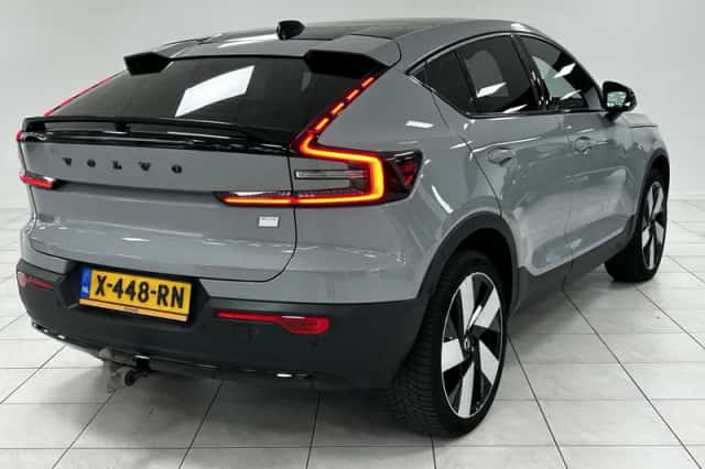 Volvo C40 (2024) thumbnail 2