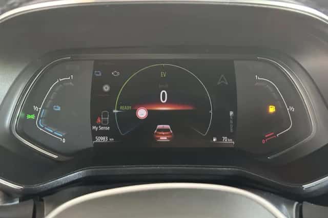Renault Clio (2021) thumbnail 4