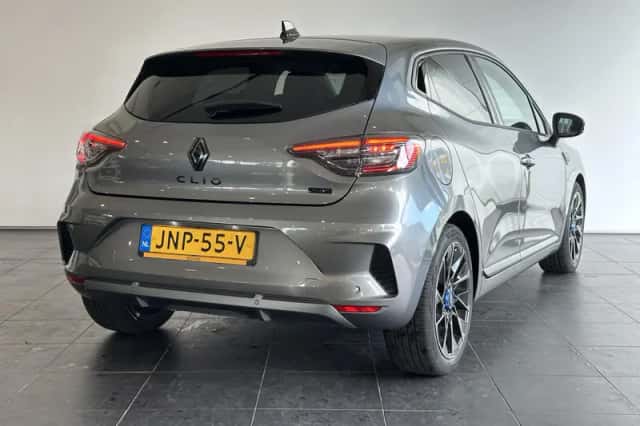 Renault Clio (2025) thumbnail 2
