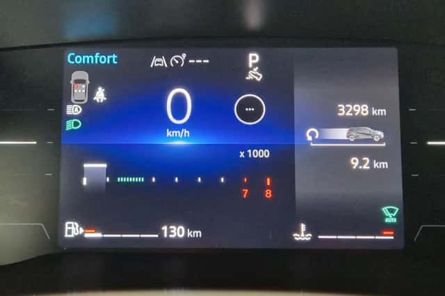 Renault Captur (2025) thumbnail 4