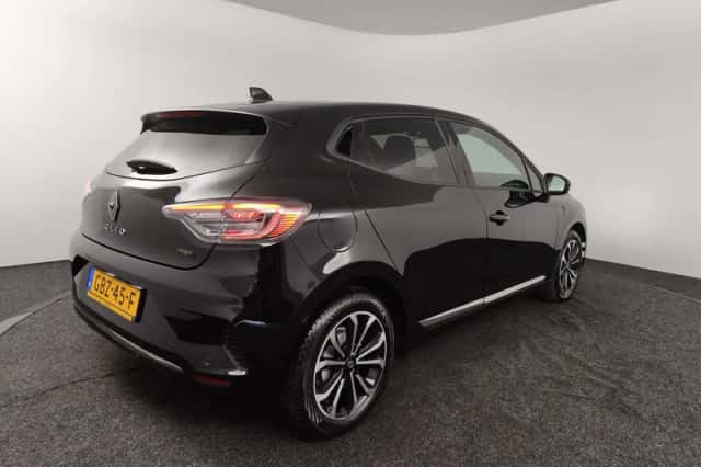 Renault Clio (2024) thumbnail 3