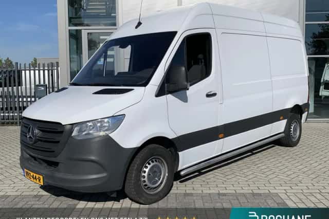 Mercedes-Benz Sprinter (2022) thumbnail 1
