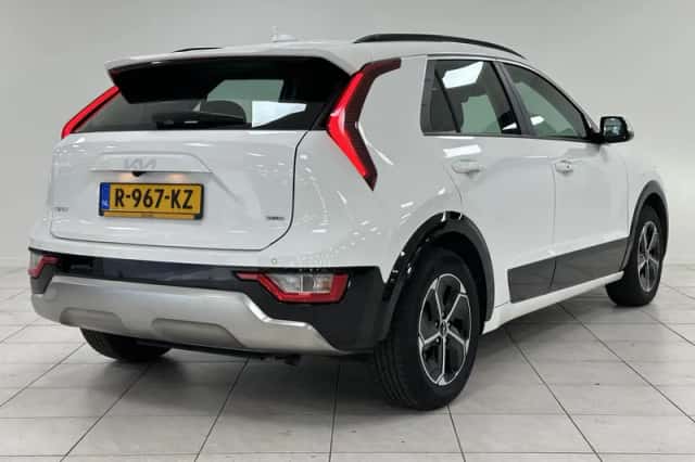 Kia Niro (2022) thumbnail 2