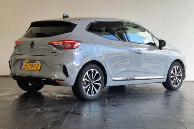 Renault Clio (2025) thumbnail 2