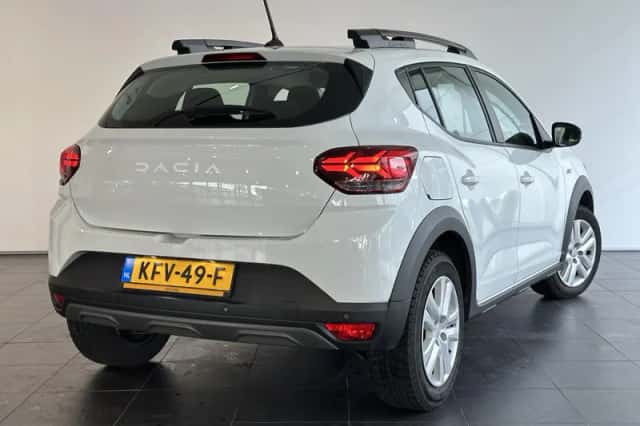 Dacia Sandero (2024) thumbnail 2