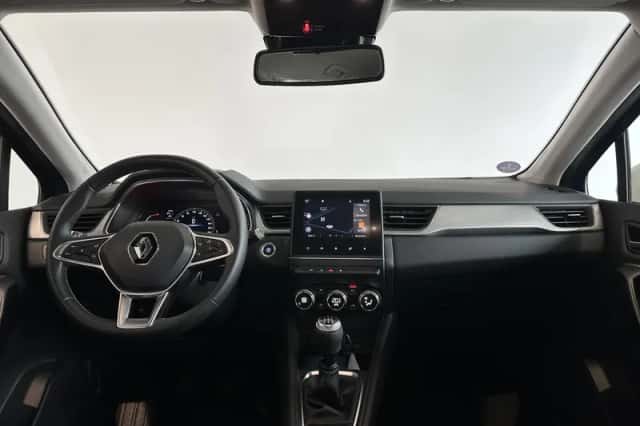 Renault Captur (2021) thumbnail 3
