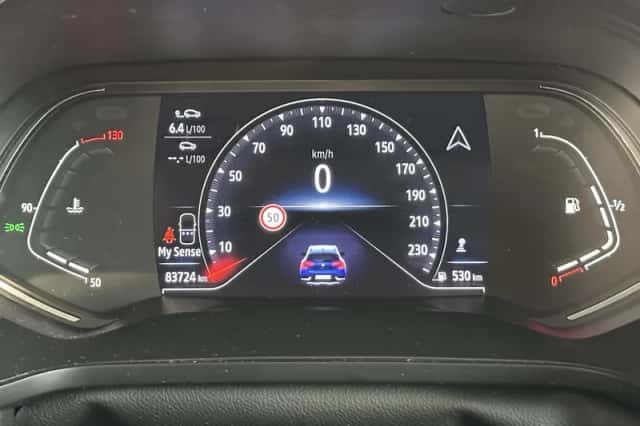 Renault Captur (2021) thumbnail 4