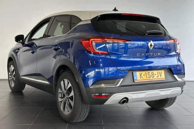 Renault Captur (2021) thumbnail 6